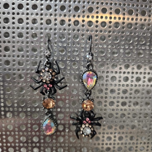Betsey Johnson Jewelry - Betsey Johnson Black and Gold Spider Earrings